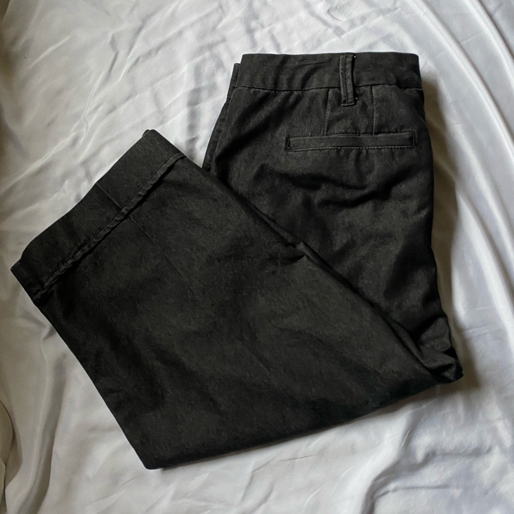 Avenue dark grey capris